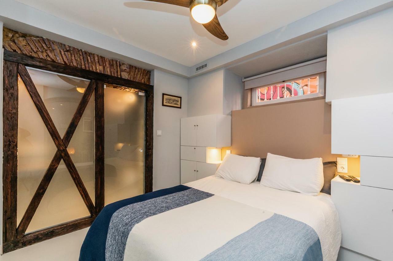 Brand New And Perfect Location: Historic Center Apartment *