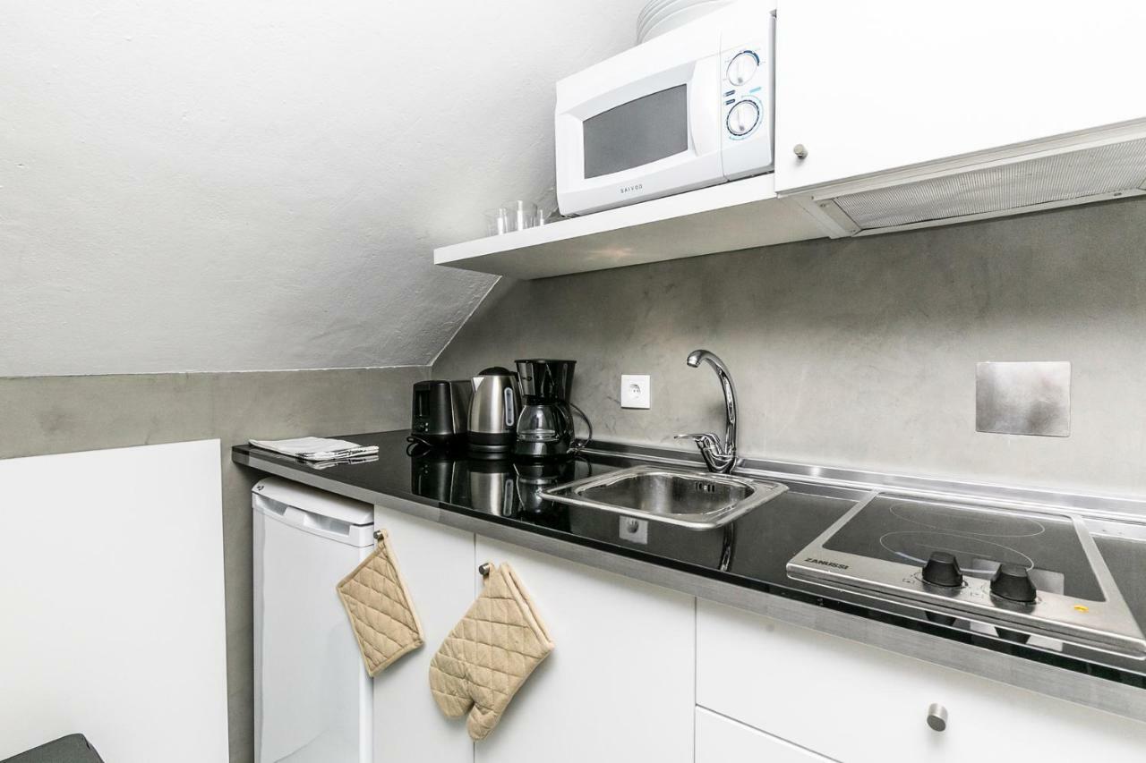 Brand New And Perfect Location: Historic Center Apartment Lisbon